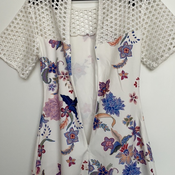 Dress - Picture 9 of 9